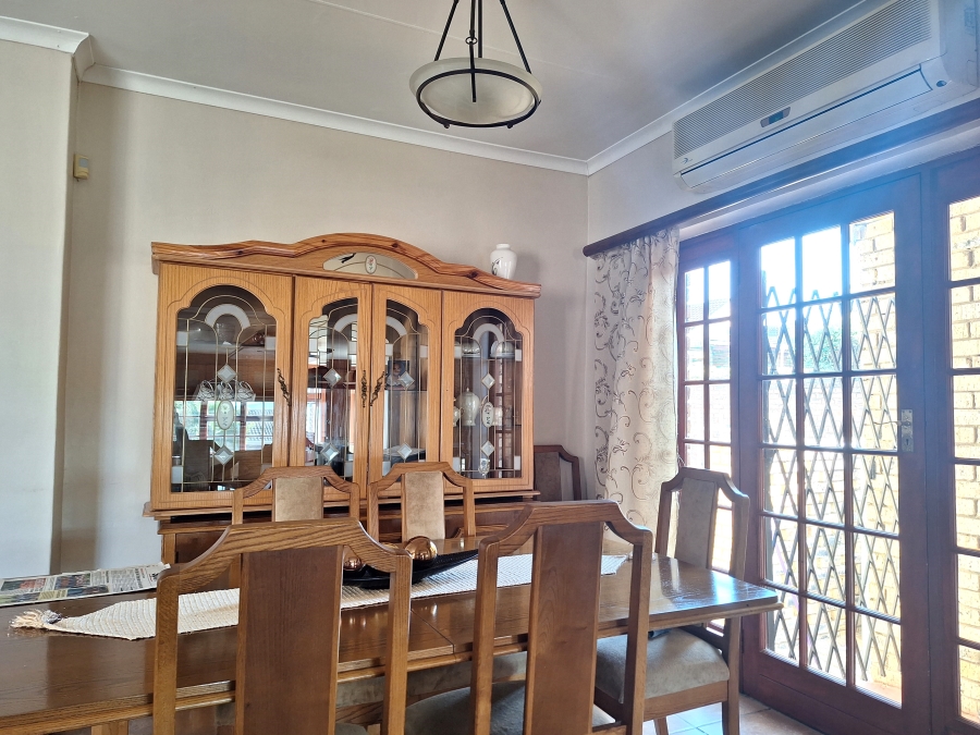 3 Bedroom Property for Sale in Strelitzia Park Eastern Cape